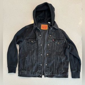 Levi’s Hybrid Hooded Trucker Jacket